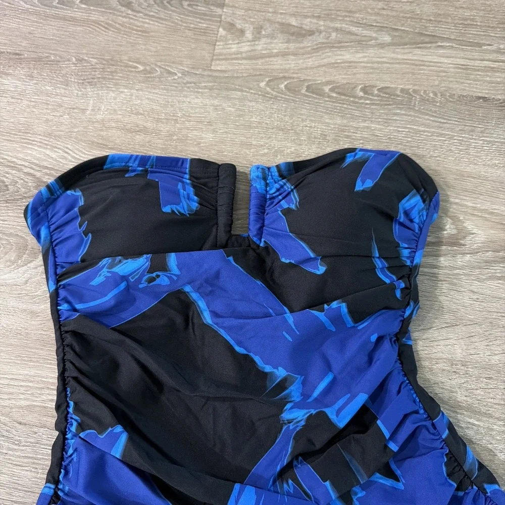 DKNY Women's U-Wire Bandeau Shirred One-Piece Swimsuit Brush Stroke Blue Small - Picture 2 of 8